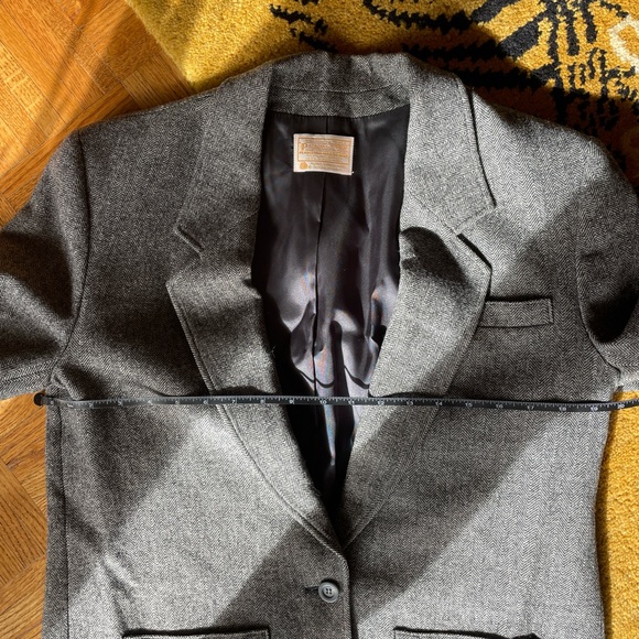VINTAGE Pendleton 100% Virgin Wool Blazer in Gray Tweed - Picture 5 of 7